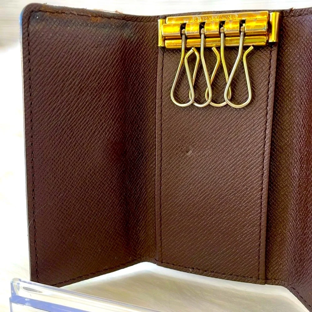 Louis Vuitton Damier Ebene Key‎ Holder